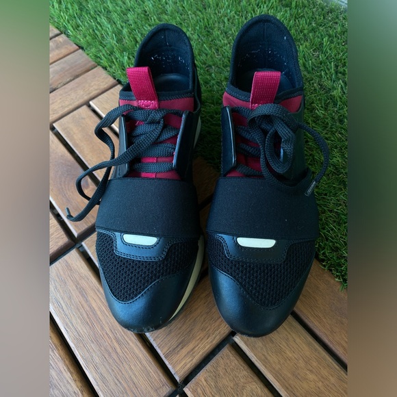 Balenciaga Black/Red Suede And Leather Race Runner Sneakers Size 35 - Picture 2 of 6